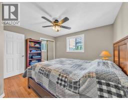 54 HOPE CRESCENT - 13