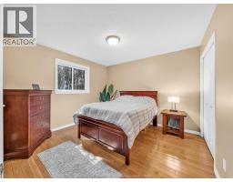 54 HOPE CRESCENT - 14