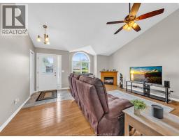 54 HOPE CRESCENT - 8