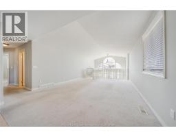 1120 KING LOUIS - 11