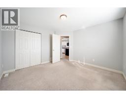 1120 KING LOUIS - 24