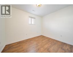1120 KING LOUIS - 35