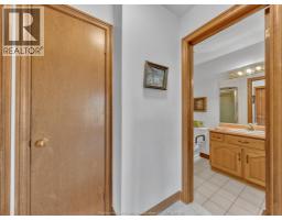 1696 HEBERT - 16