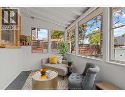 1086 VILLAIRE AVENUE - 17