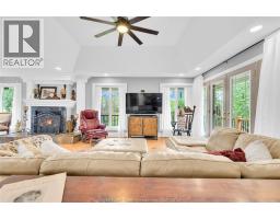 6225 MATCHETT - 18