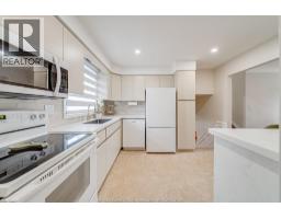2958 LLOYD GEORGE BOULEVARD - 19