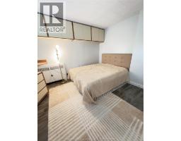 2437 RIVERSIDE DRIVE West - 15