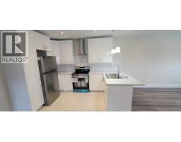 22 ROBIN CRESCENT - 5