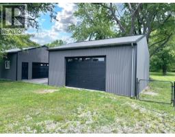 1052 COUNTY RD 22 - 24