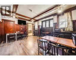 801 VICTORIA AVENUE - 21