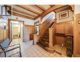 801 VICTORIA AVENUE - 24