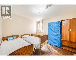 801 VICTORIA AVENUE - 8