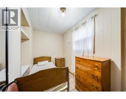 801 VICTORIA AVENUE - 9