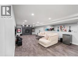 1056 MARTIN LANE - 24