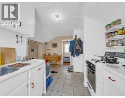 1488 PIERRE AVENUE - 28