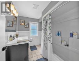 1038 JANISSE - 22