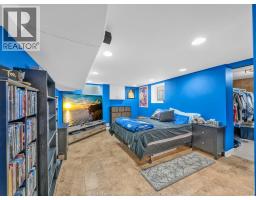 1038 JANISSE - 24