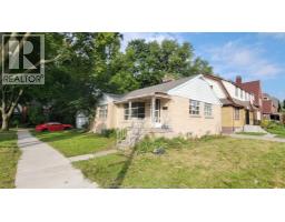 3006 Alexander AVENUE - 1