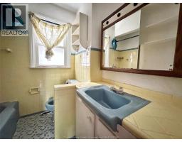 3006 Alexander AVENUE - 18