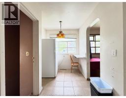 3006 Alexander AVENUE - 9