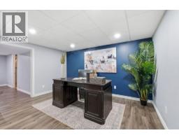 535 HARBOURNE CRESCENT - 32