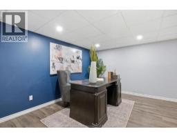 535 HARBOURNE CRESCENT - 33