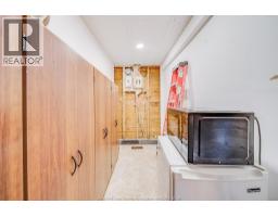 9524 WALKER ROAD - 12