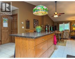 176 BENNIE AVENUE - 19