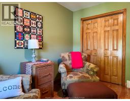 176 BENNIE AVENUE - 32
