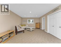 281 LAKEVIEW DRIVE - 35