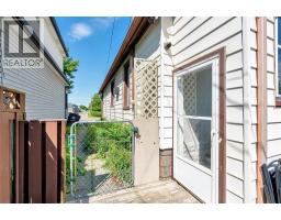 1396 LILLIAN AVENUE - 31