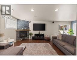 5989 ROSEWOOD CRESCENT - 24