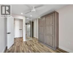 75 RIVERSIDE DRIVE East UnitNo. 1902 - 18