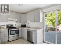 977 GLADSTONE - 12