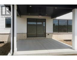 300 BLAKE AVENUE - 38