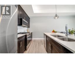 410 CASERTA CRESCENT - 16