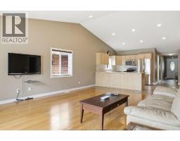 1973 VENETIAN AVENUE - 12