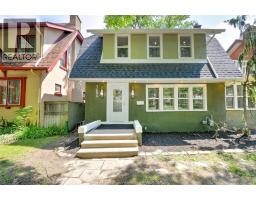 1484 VICTORIA AVENUE - 12