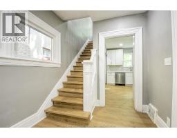 1484 VICTORIA AVENUE - 25
