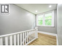 1484 VICTORIA AVENUE - 26