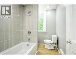 1484 VICTORIA AVENUE - 29