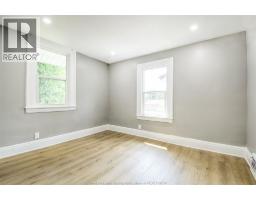 1484 VICTORIA AVENUE - 30