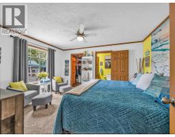 1 OAK COURT - 25