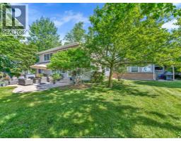 388 SEACLIFF DRIVE West - 44