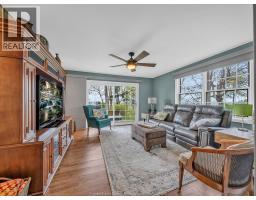 388 SEACLIFF DRIVE West - 7