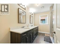 352 CHRISTINE AVENUE - 15