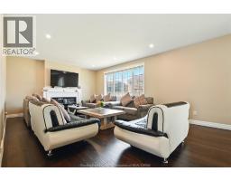 352 CHRISTINE AVENUE - 8