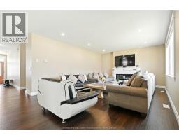 352 CHRISTINE AVENUE - 9