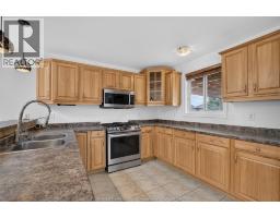 890 SOUTHWOOD DRIVE - 16