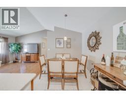22 VILLA COURT - 15